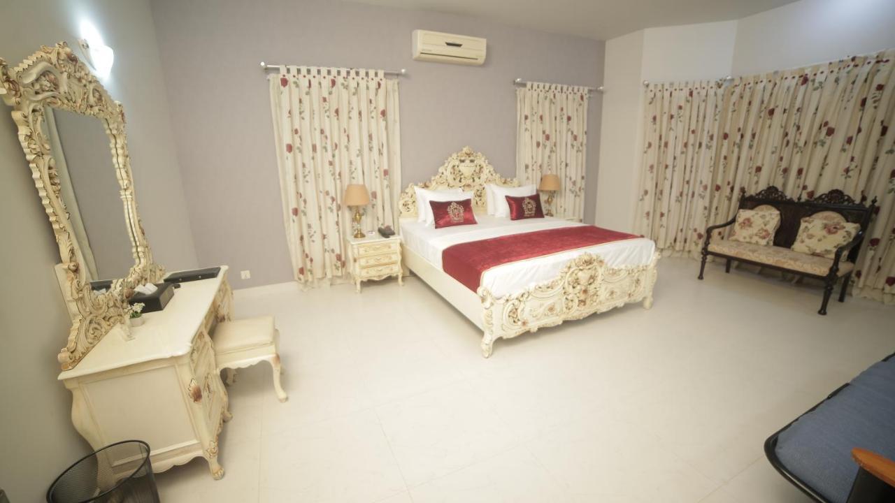 Four Squares Karachi Bed & Breakfast エクステリア 写真