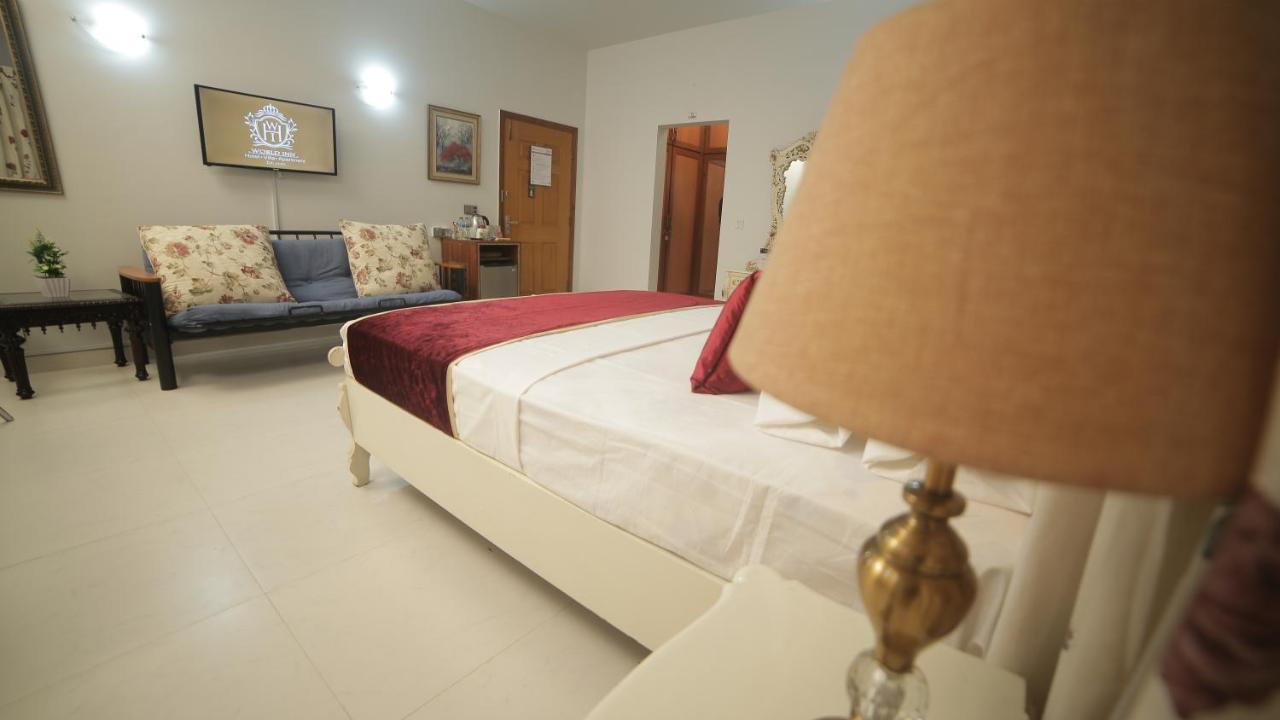 Four Squares Karachi Bed & Breakfast エクステリア 写真