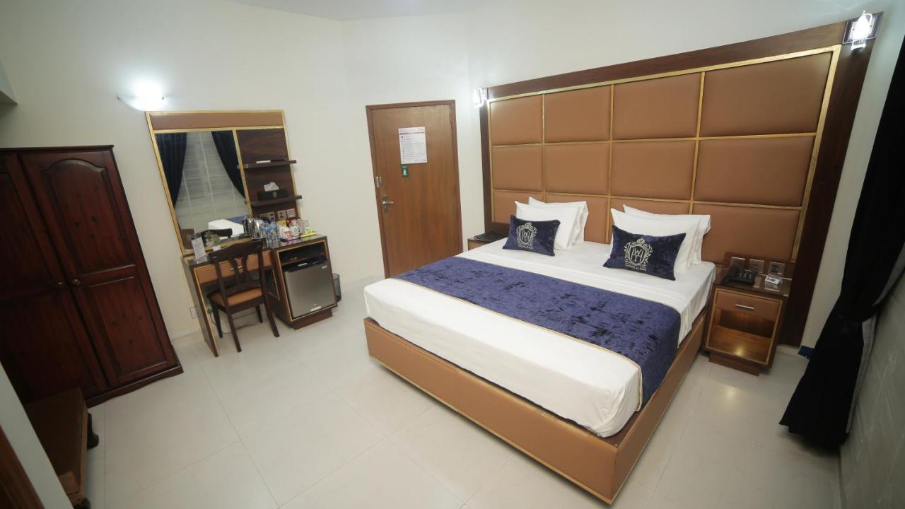 Four Squares Karachi Bed & Breakfast エクステリア 写真