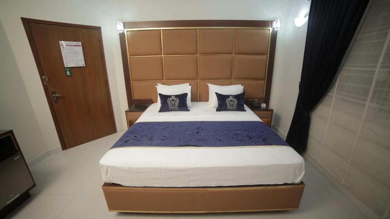 Four Squares Karachi Bed & Breakfast エクステリア 写真