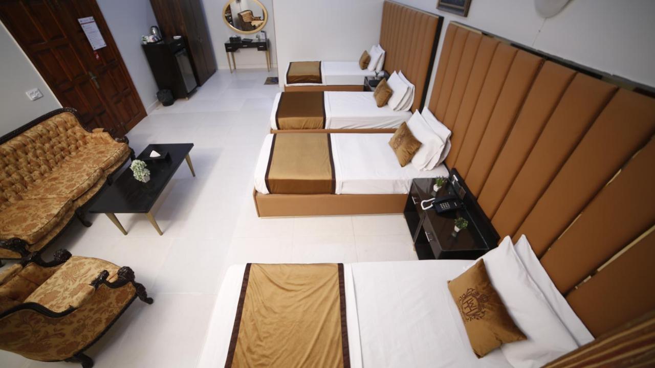 Four Squares Karachi Bed & Breakfast エクステリア 写真