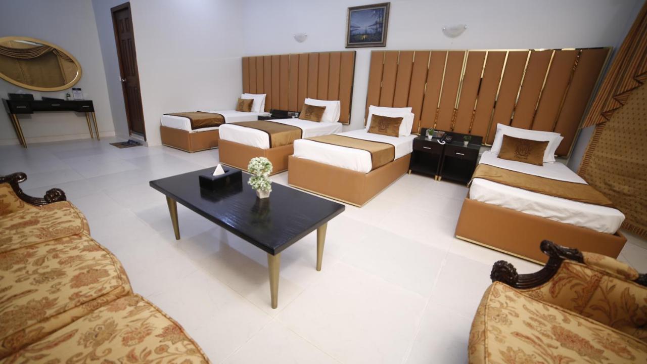 Four Squares Karachi Bed & Breakfast エクステリア 写真