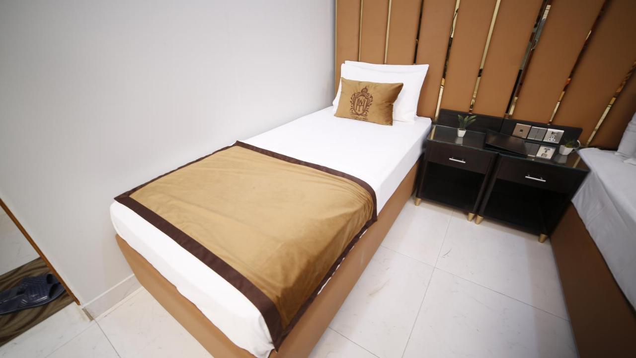 Four Squares Karachi Bed & Breakfast エクステリア 写真