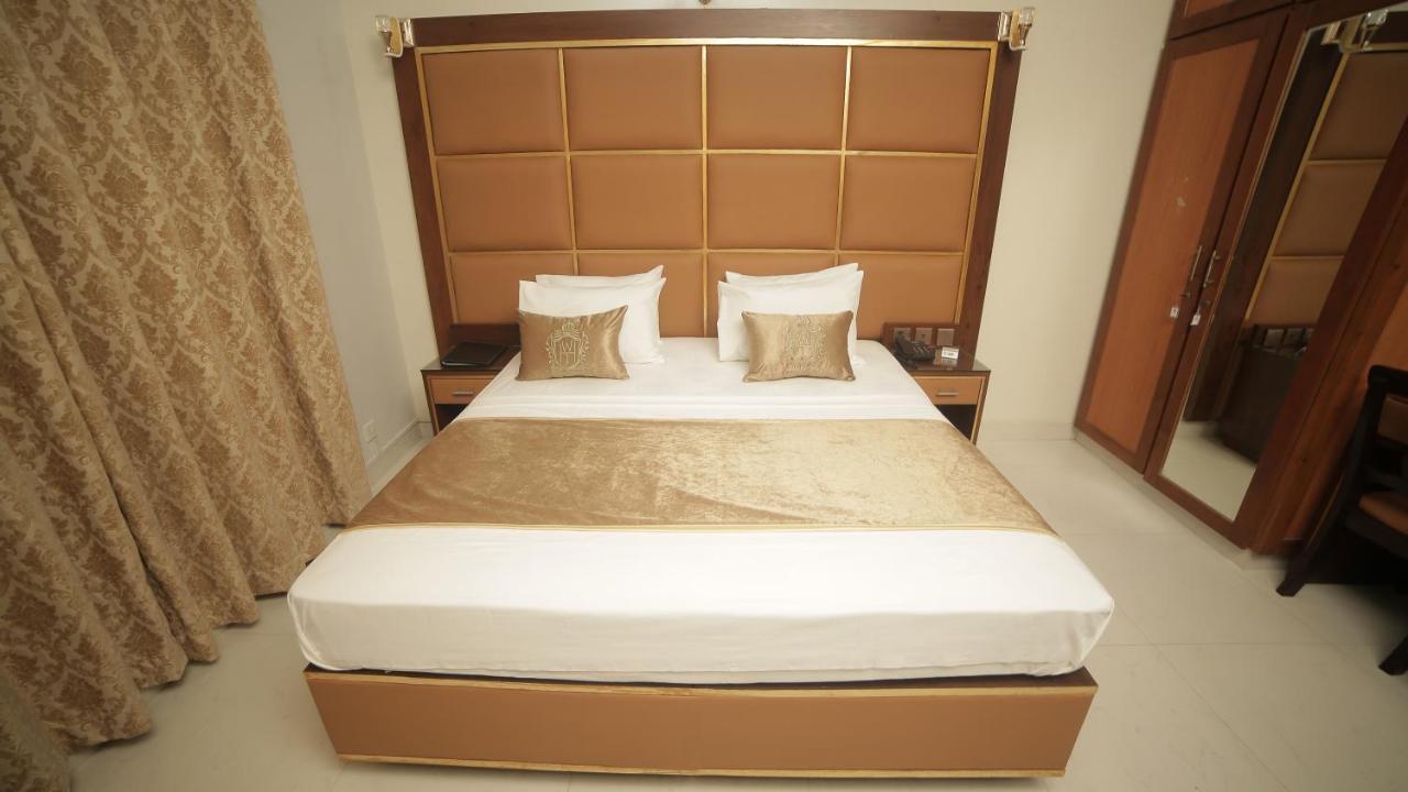 Four Squares Karachi Bed & Breakfast エクステリア 写真